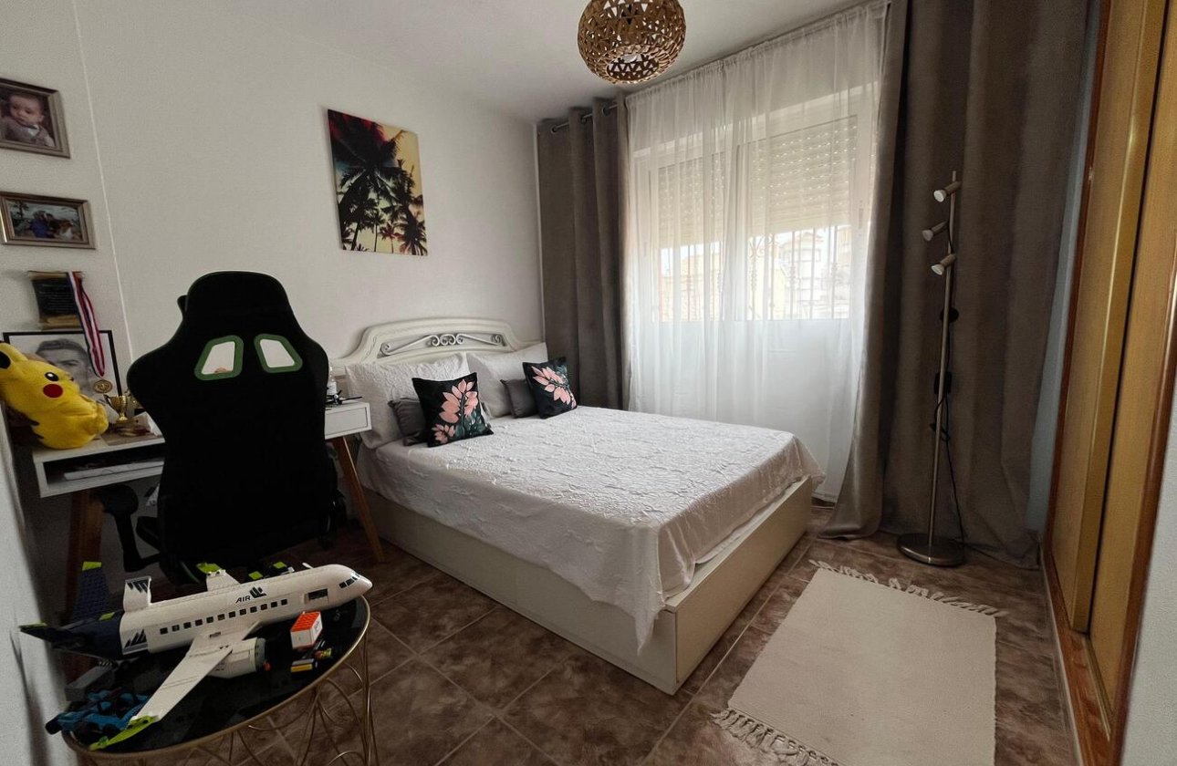 Resale - Town House Penthouse -
Torrevieja - La Florida