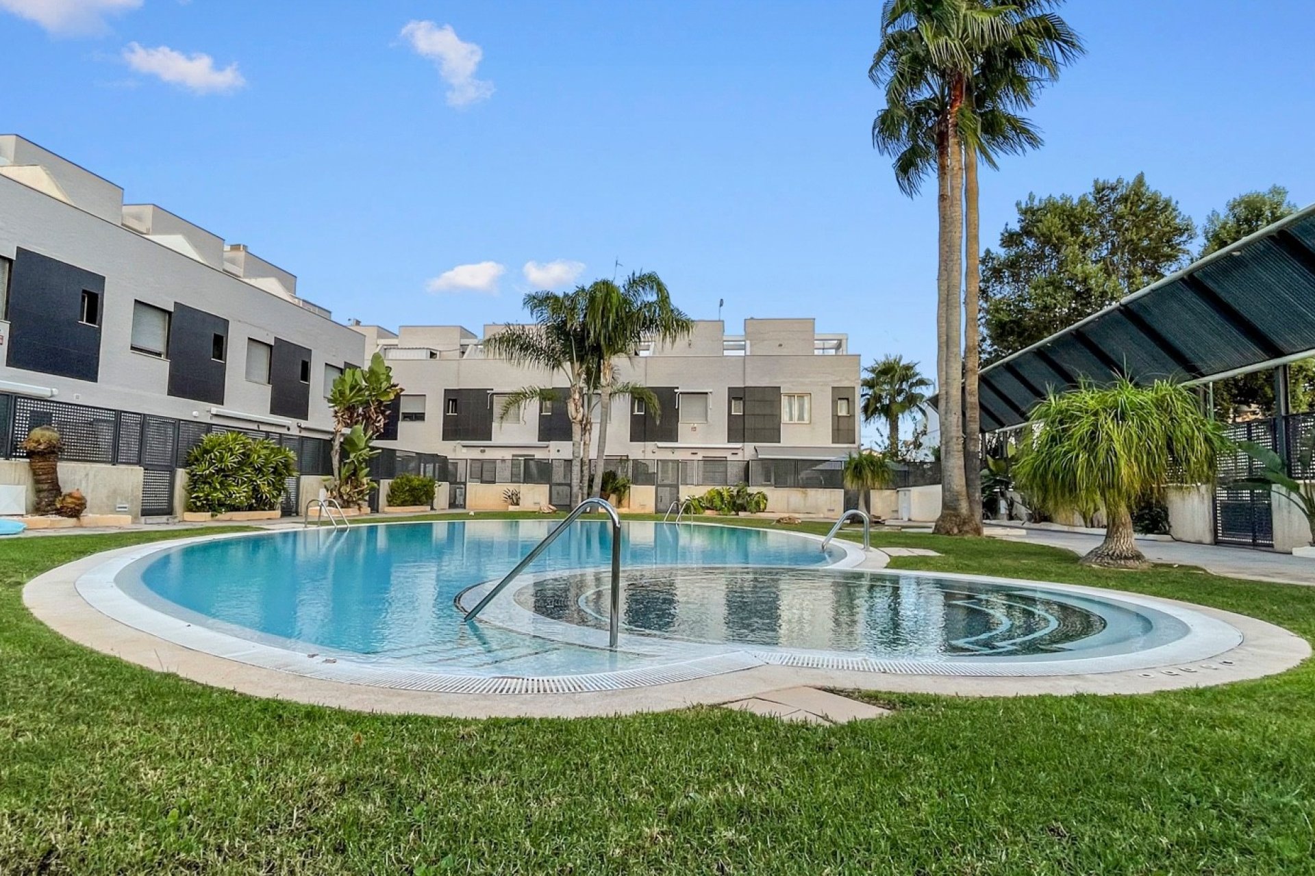 Resale - Town House -
Pilar de la Horadada - Costa Blanca