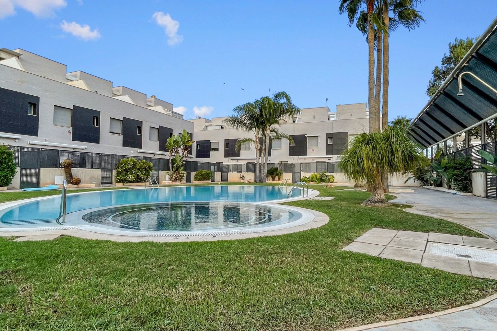 Resale - Town House -
Pilar de la Horadada - Costa Blanca
