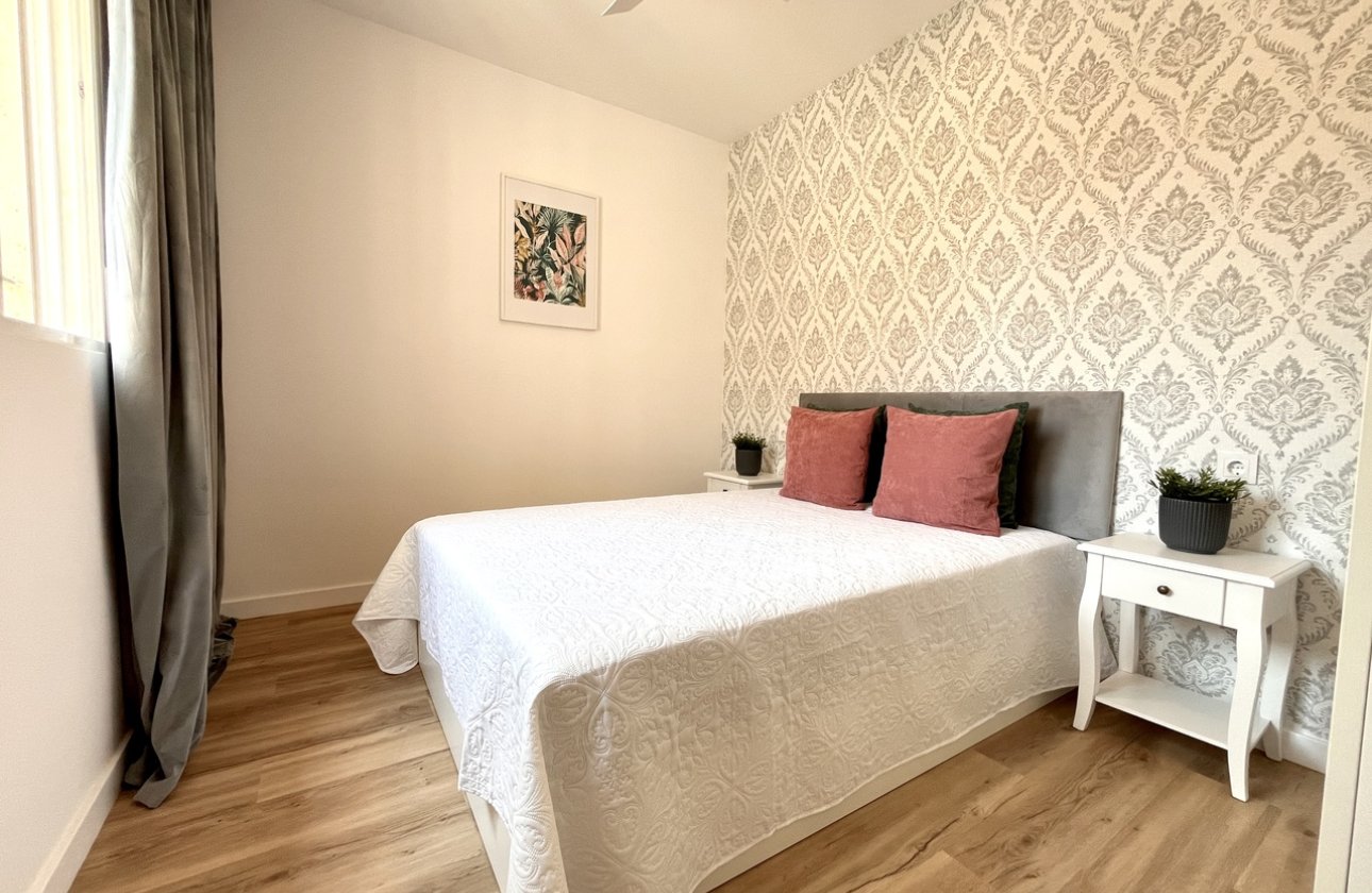 Resale - Town House -
Playa Flamenca - Costa Blanca