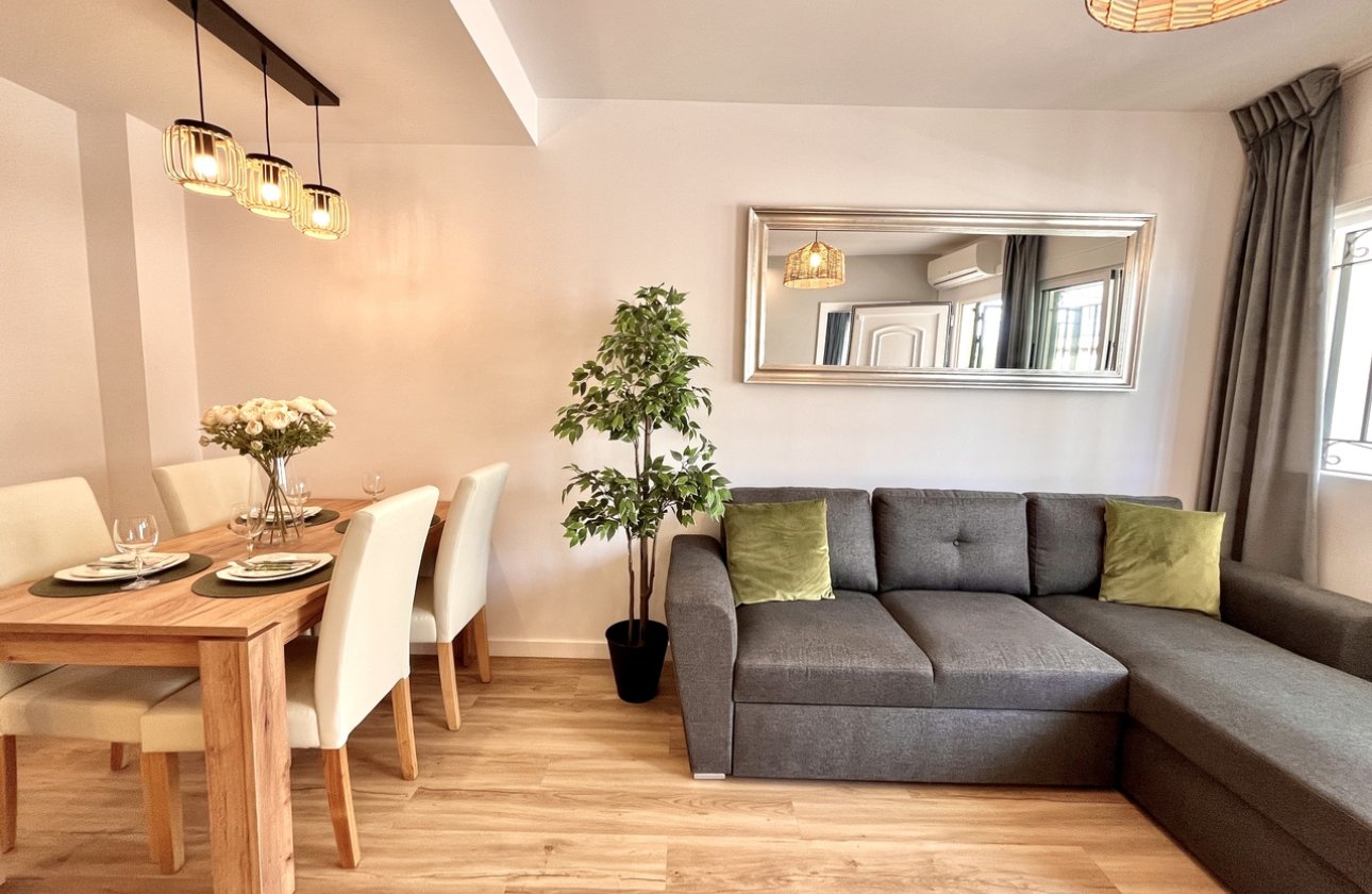 Resale - Town House -
Playa Flamenca - Costa Blanca