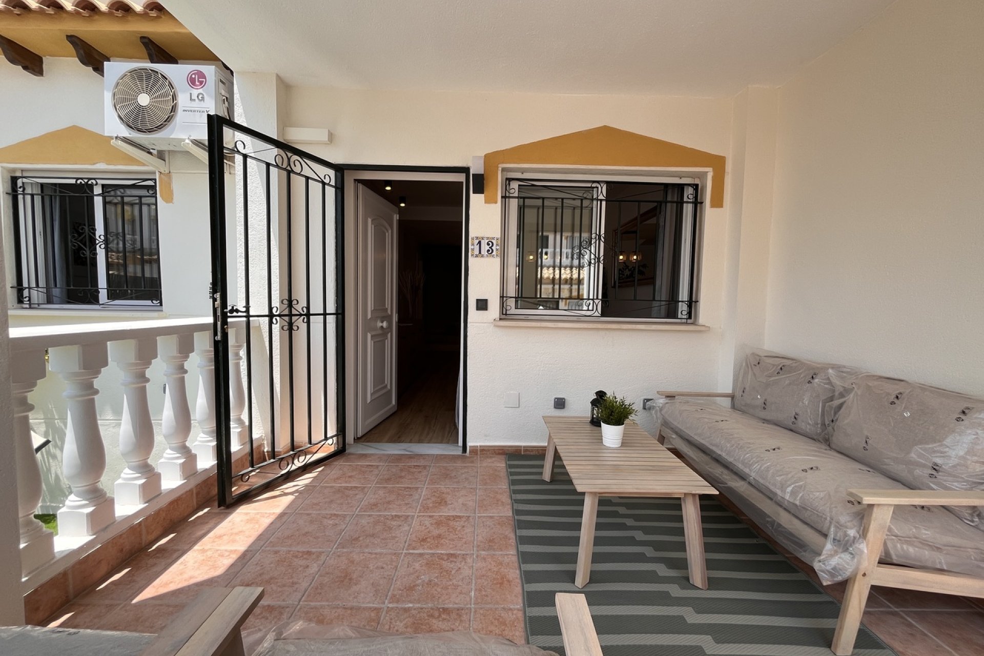 Resale - Town House -
Playa Flamenca - Costa Blanca