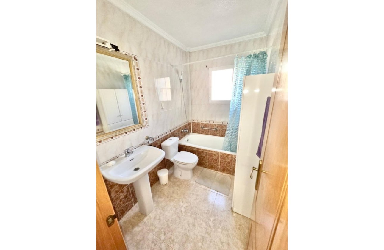 Resale - Town House -
Playa Flamenca - Costa Blanca