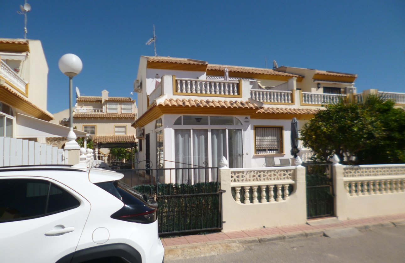 Resale - Town House -
Playa Flamenca - Costa Blanca