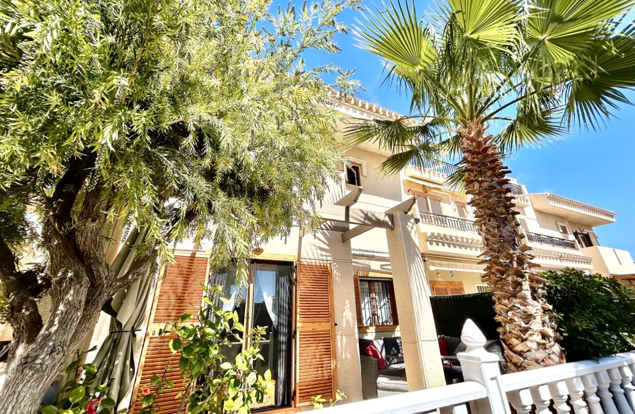 Resale - Town House -
Playa Flamenca - Costa Blanca