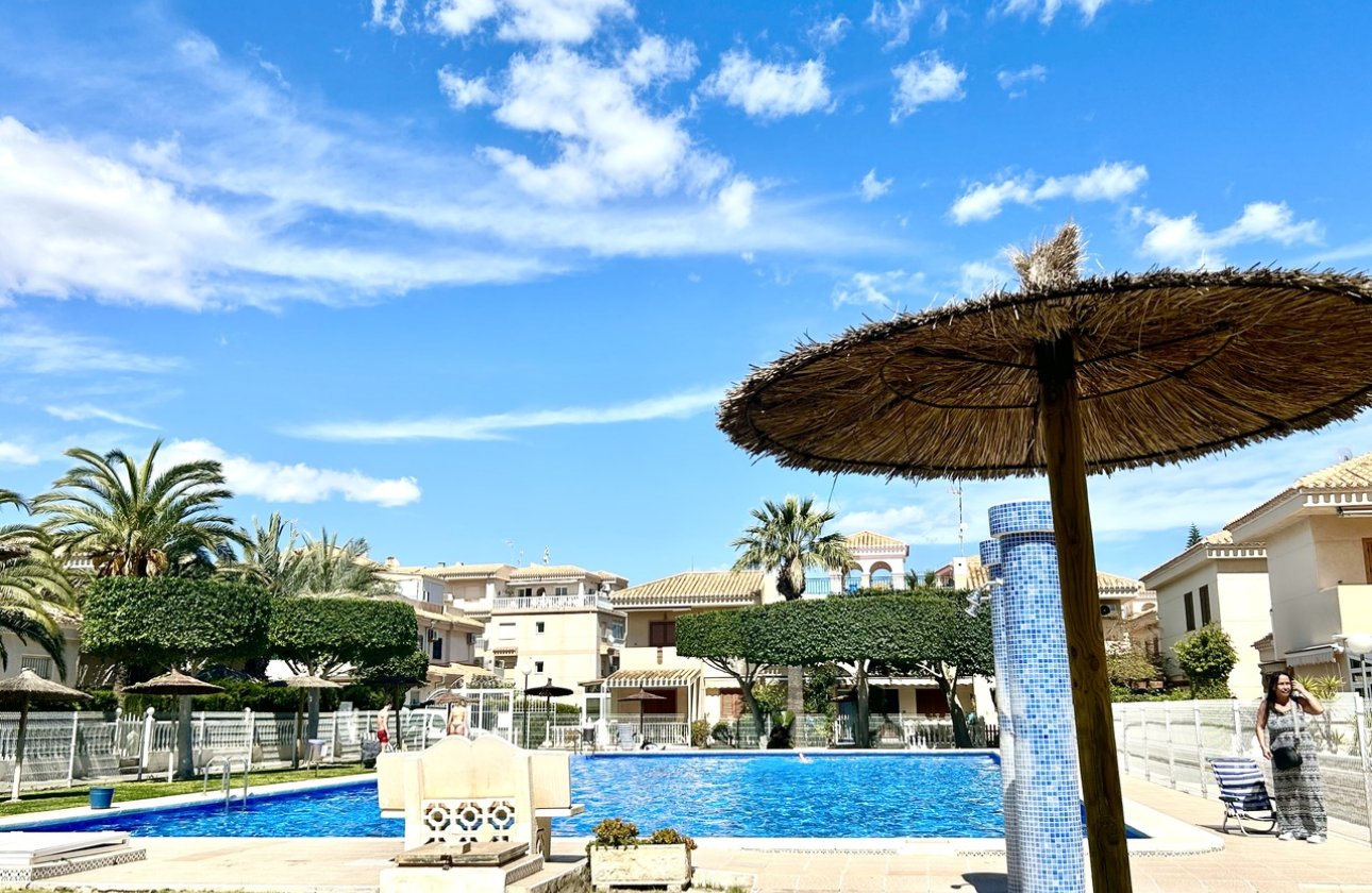 Resale - Town House -
Playa Flamenca - Costa Blanca