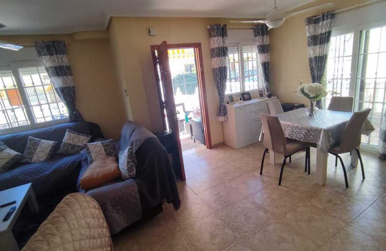 Resale - Town House -
Playa Flamenca - Costa Blanca