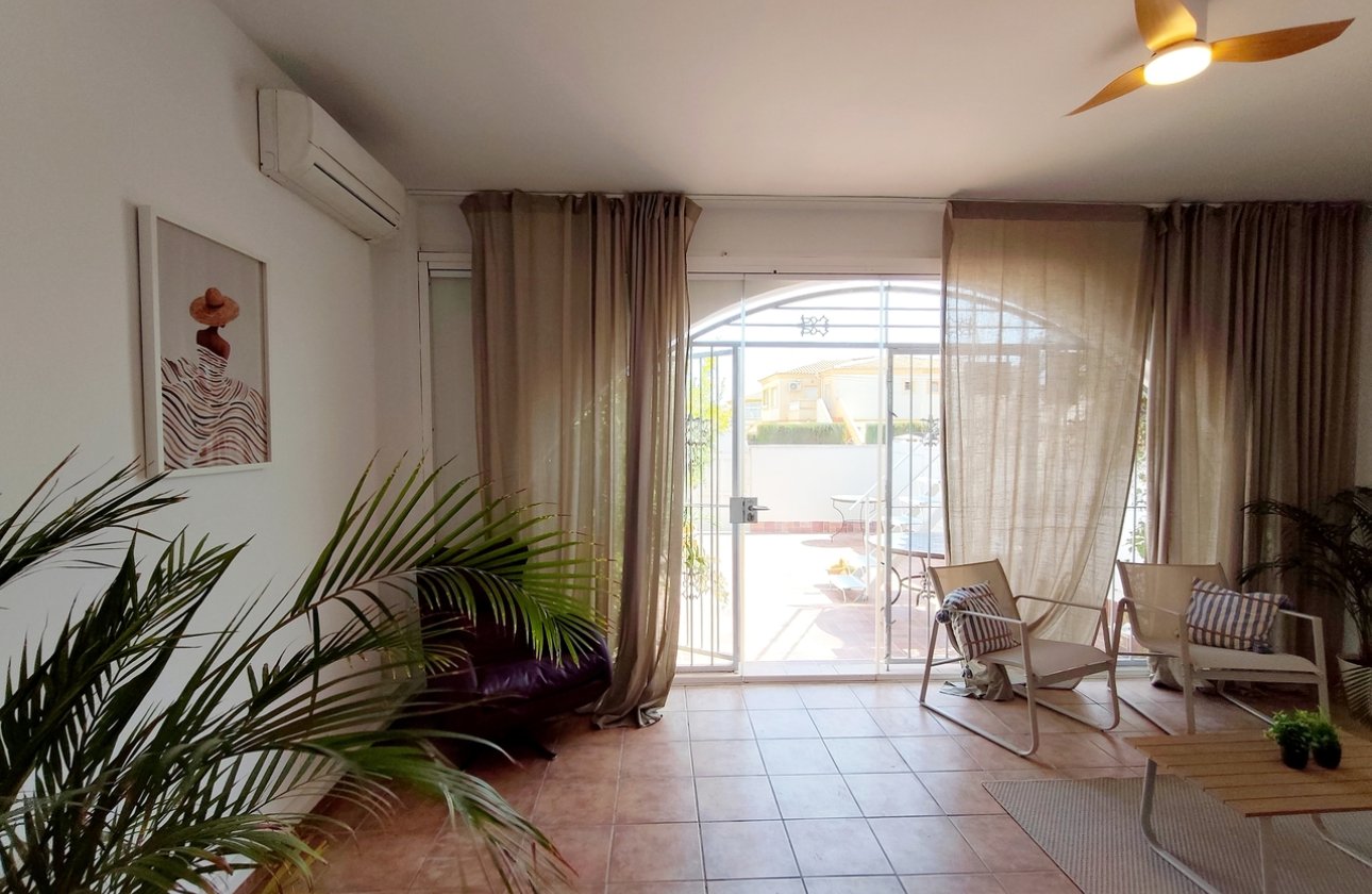 Resale - Town House -
Playa Flamenca - Costa Blanca