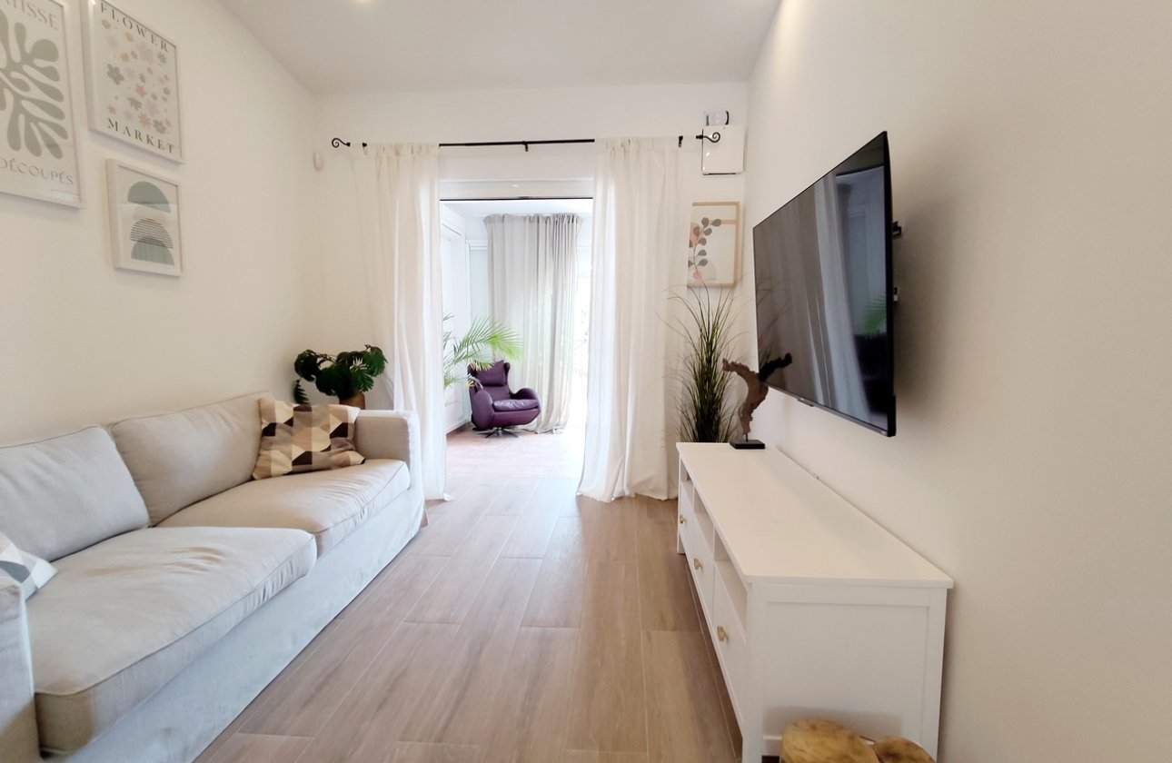 Resale - Town House -
Playa Flamenca - Costa Blanca