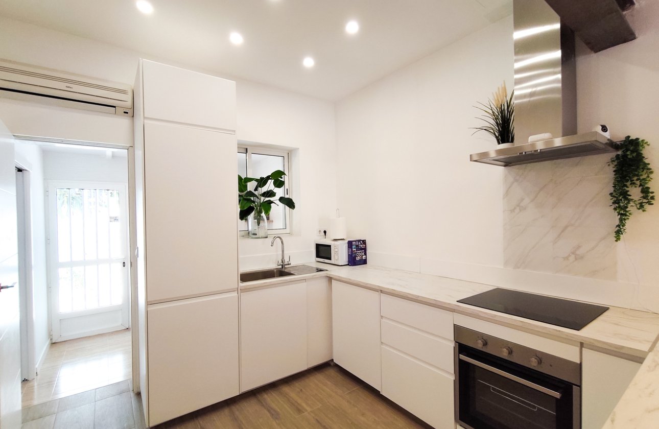 Resale - Town House -
Playa Flamenca - Costa Blanca