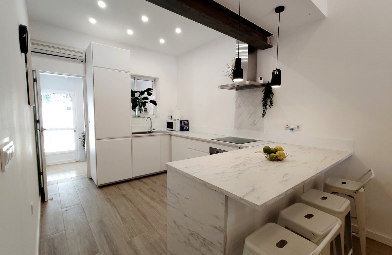 Resale - Town House -
Playa Flamenca - Costa Blanca