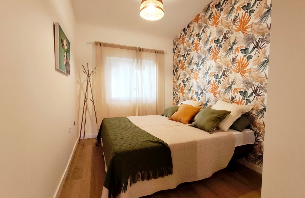 Resale - Town House -
Playa Flamenca - Costa Blanca