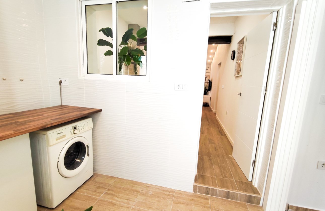 Resale - Town House -
Playa Flamenca - Costa Blanca