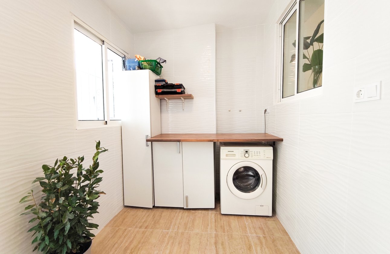 Resale - Town House -
Playa Flamenca - Costa Blanca
