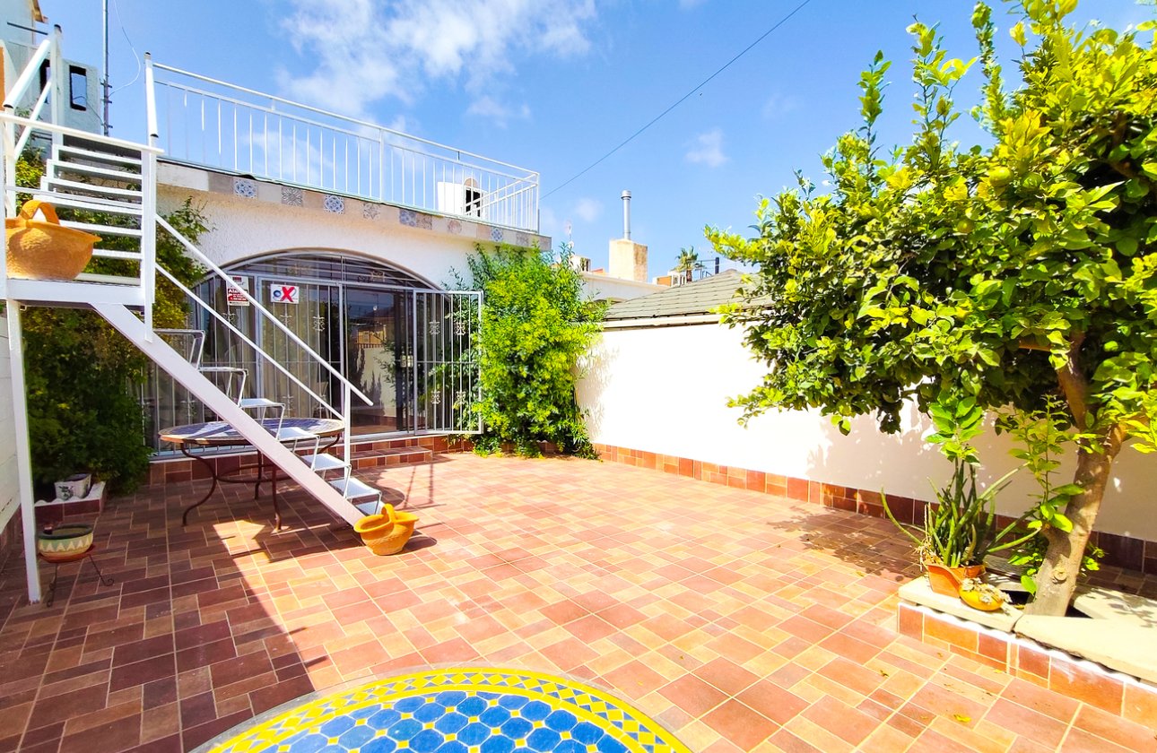 Resale - Town House -
Playa Flamenca - Costa Blanca