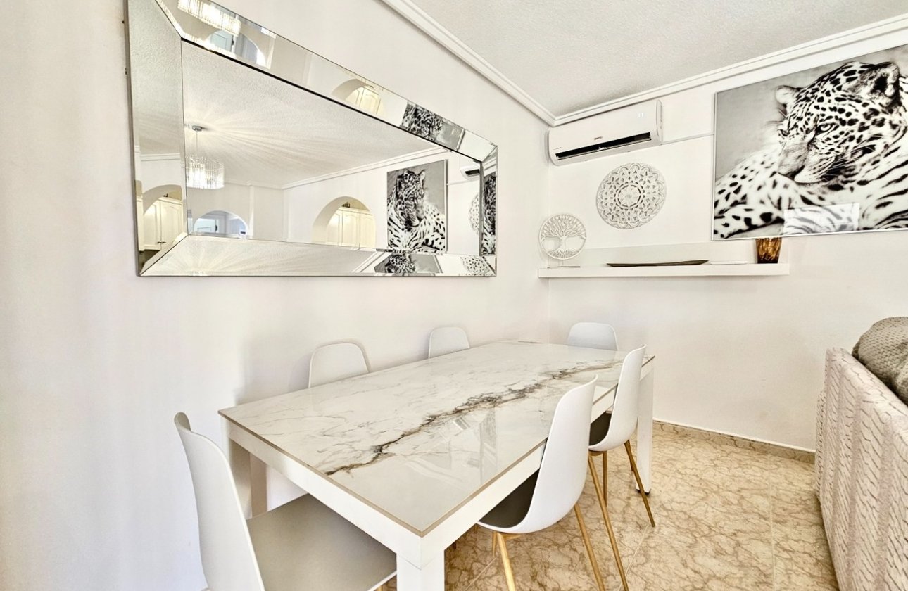 Resale - Town House -
Punta Prima - Costa Blanca