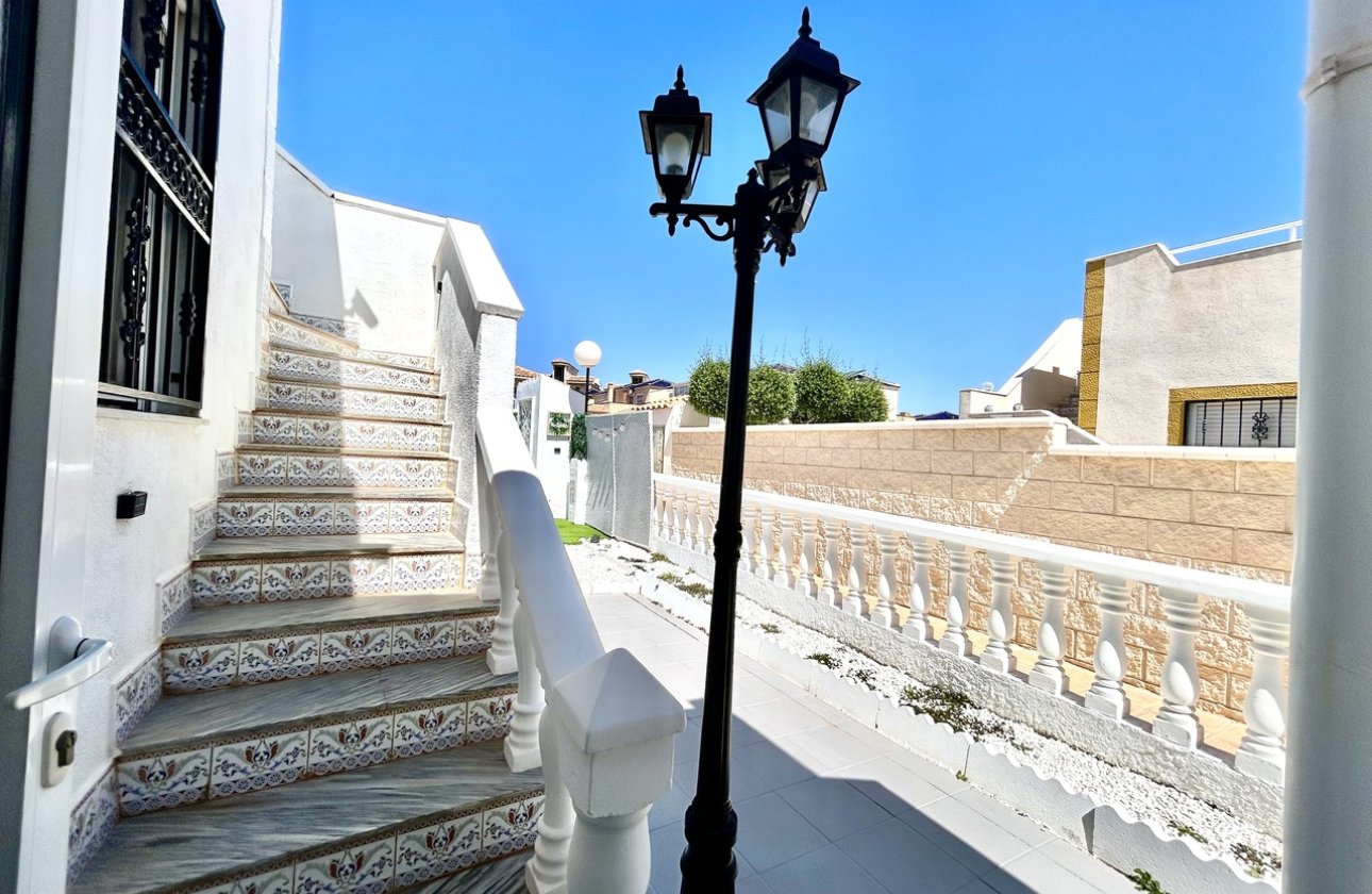 Resale - Town House -
Punta Prima - Costa Blanca