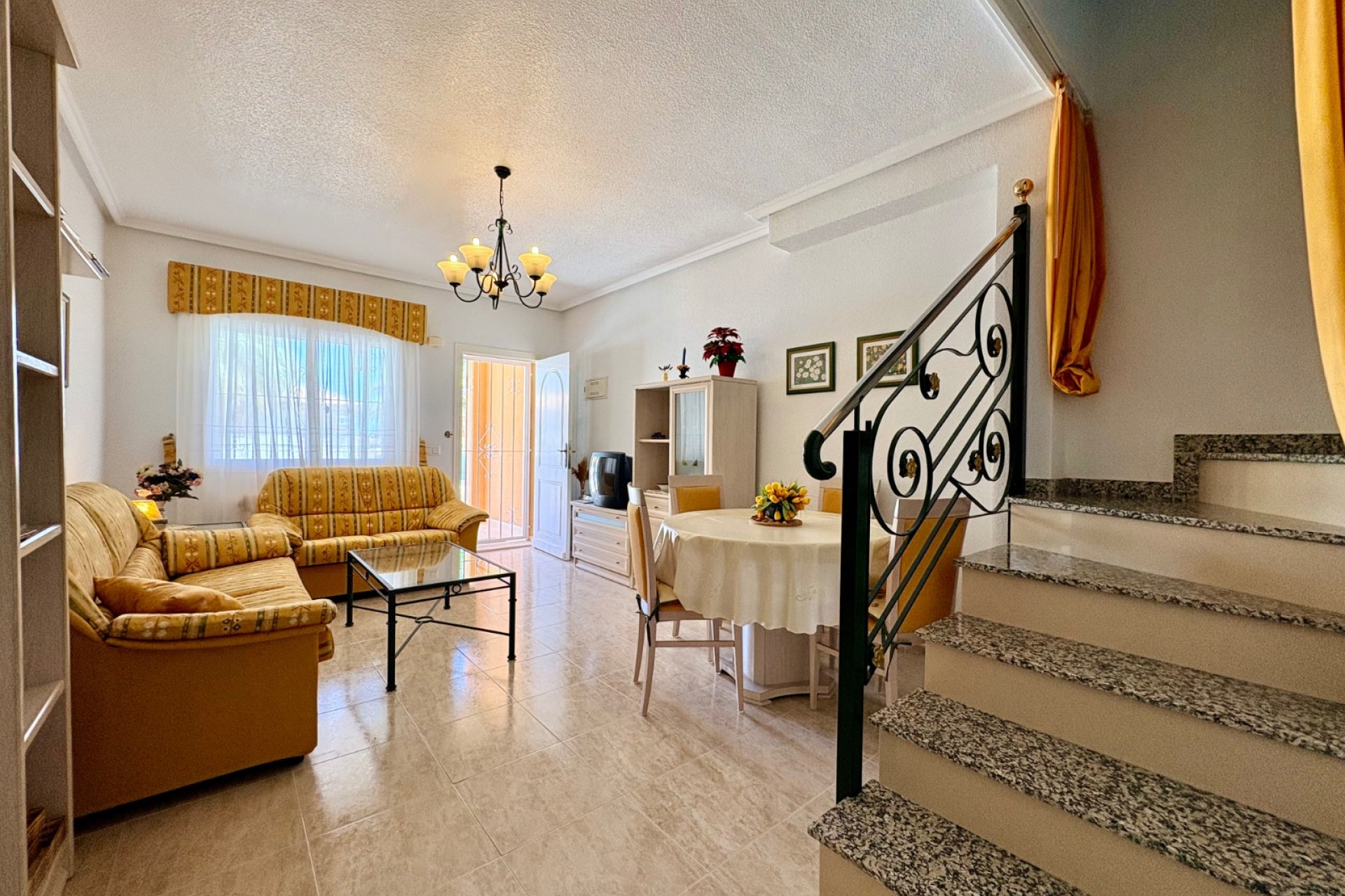 Resale - Town House -
Rojales - Inland