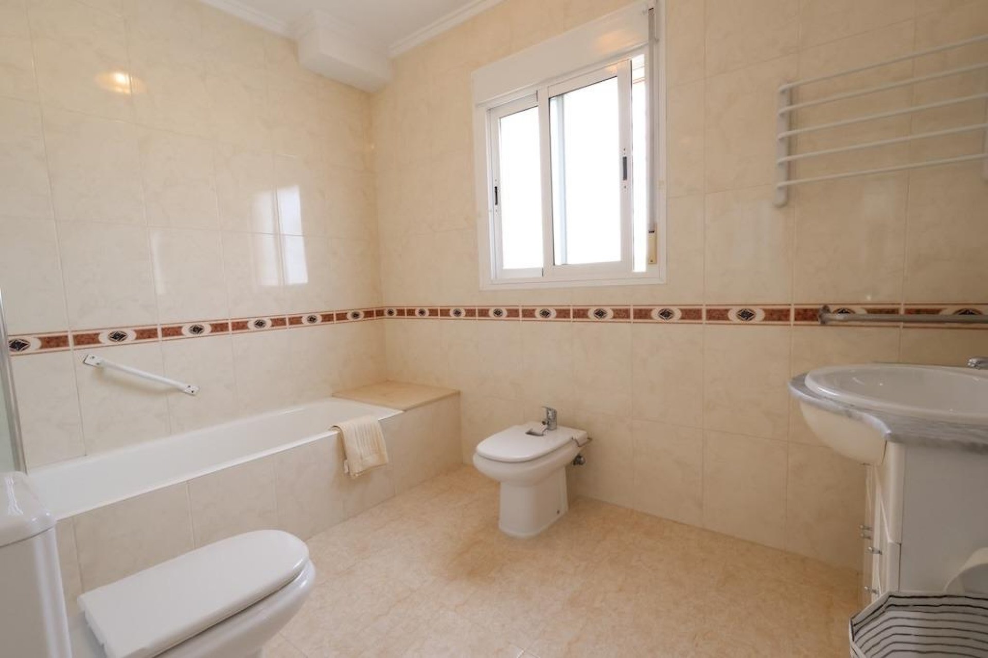 Resale - Town House -
Rojales - Inland