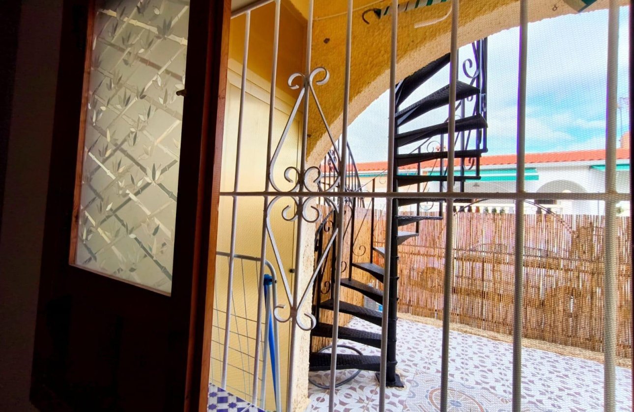 Resale - Town House -
San Fulgencio - La Marina - Urb. La Marina