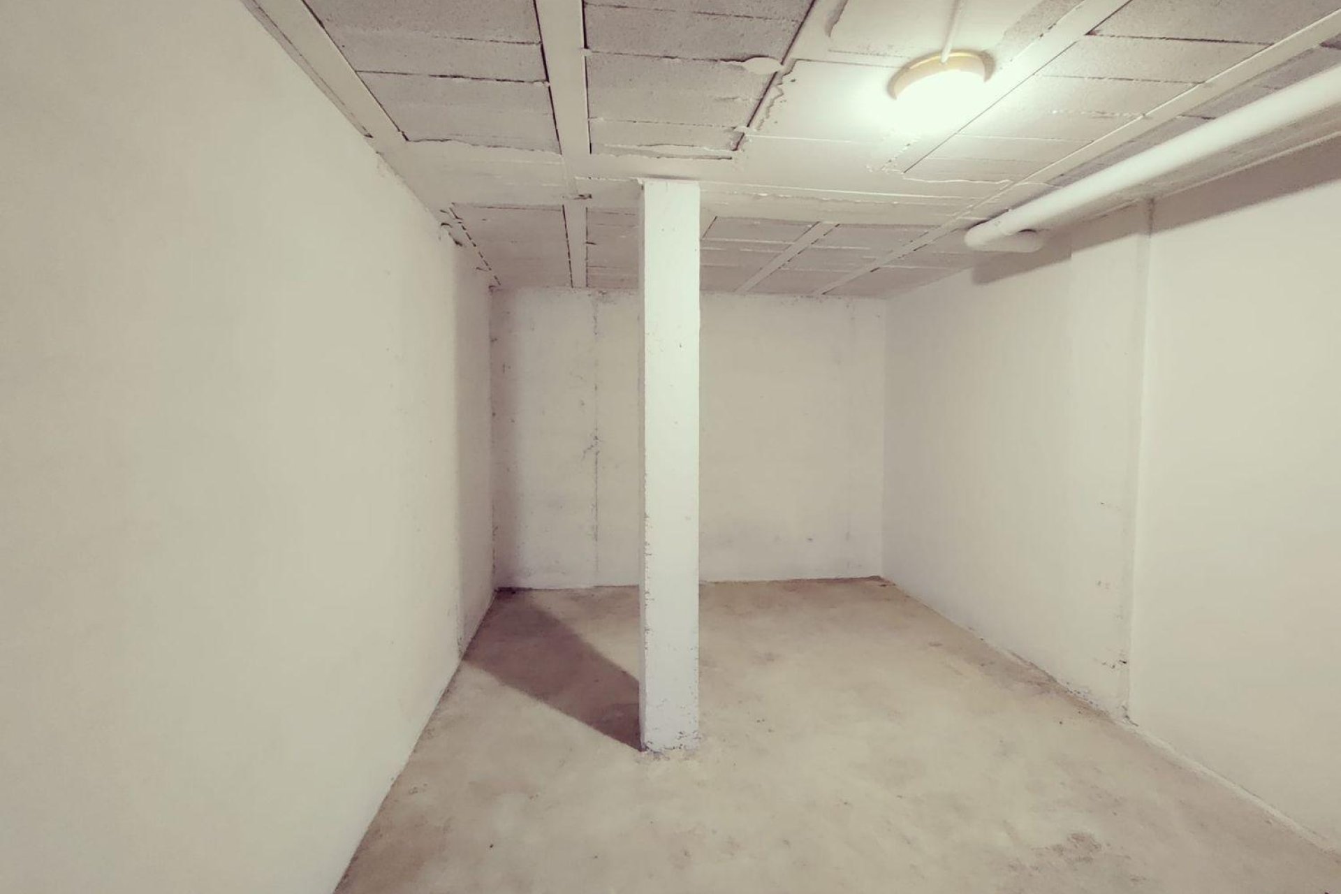 Resale - Town House -
San Miguel de Salinas - Ciudad De Las Comunicaciones