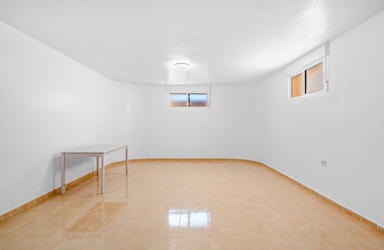 Resale - Town House -
San Miguel de Salinas - Costa Blanca