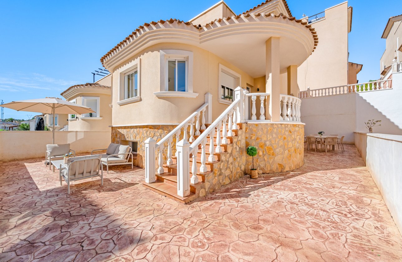 Resale - Town House -
San Miguel de Salinas - Costa Blanca