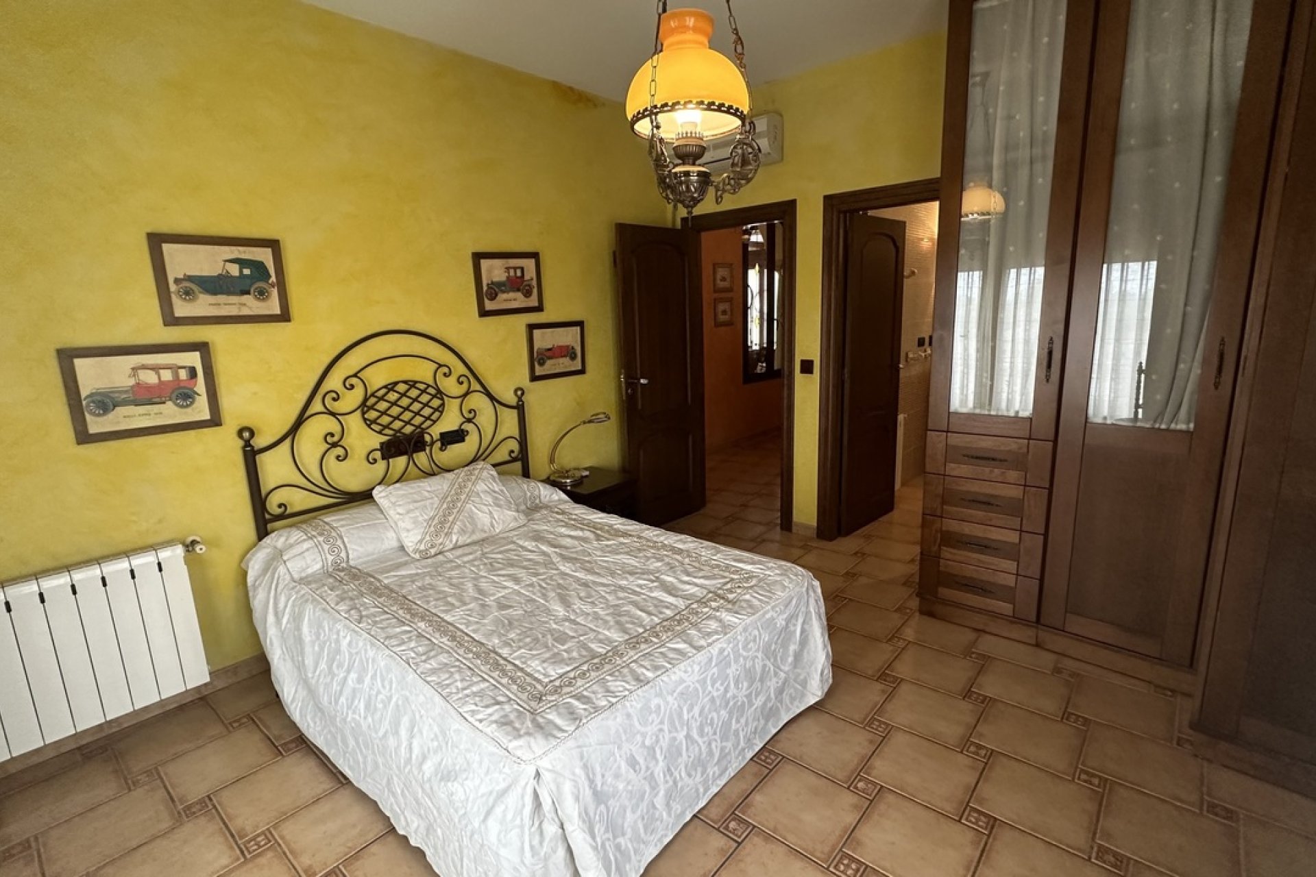 Resale - Town House -
San Miguel de Salinas - Inland