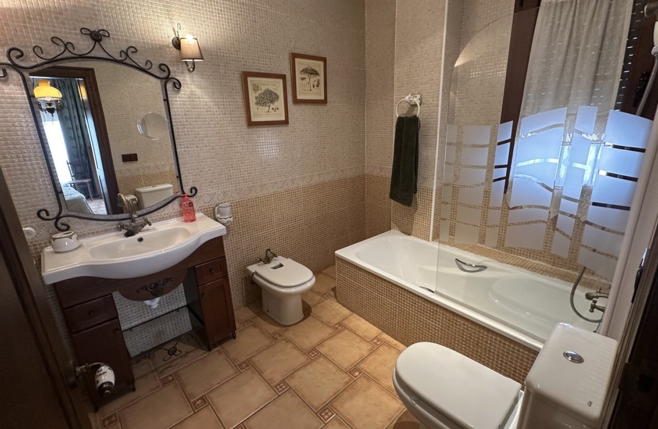 Resale - Town House -
San Miguel de Salinas - Inland