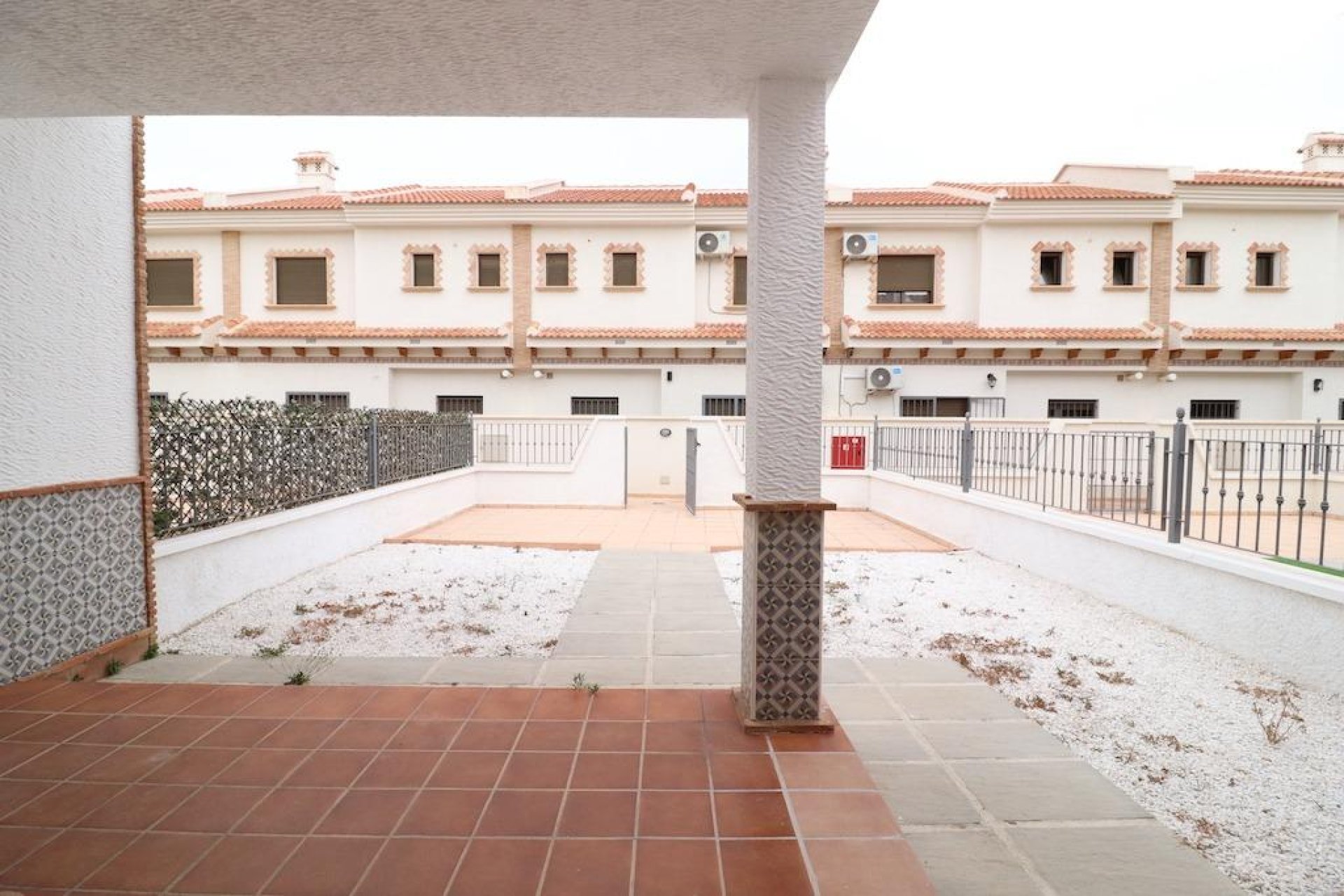 Resale - Town House -
San Miguel de Salinas - Inland