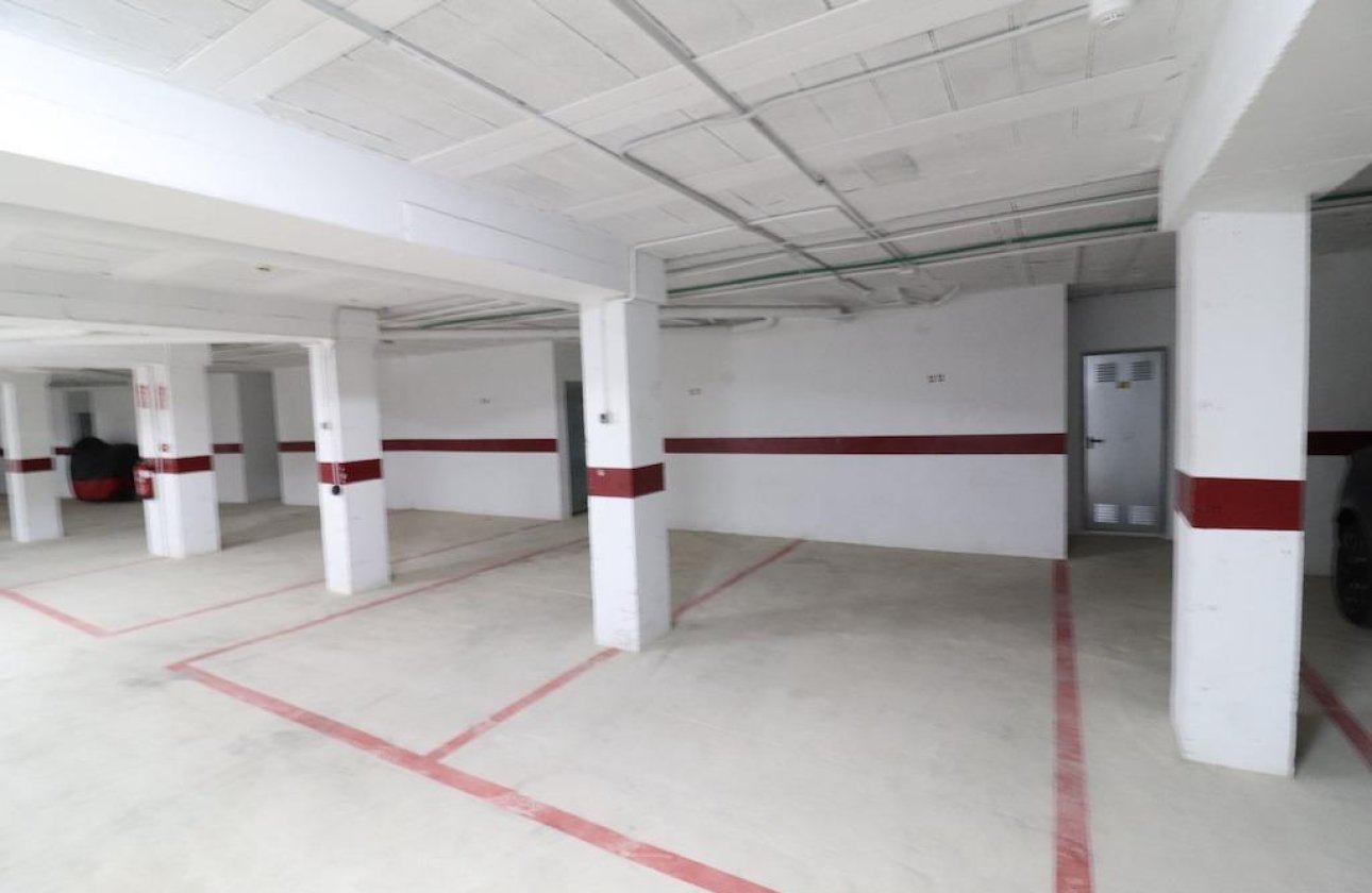 Resale - Town House -
San Miguel de Salinas - Inland