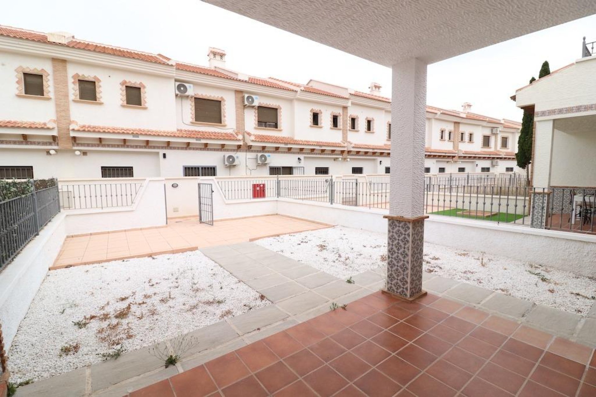 Resale - Town House -
San Miguel de Salinas - Inland