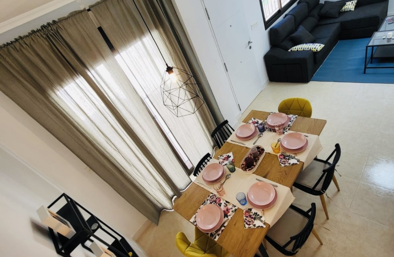 Resale - Town House -
San Miguel de Salinas - Inland