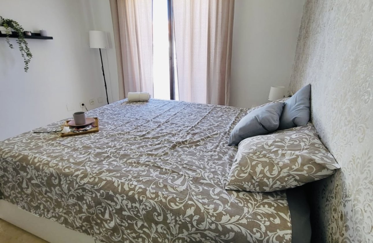 Resale - Town House -
San Miguel de Salinas - Inland