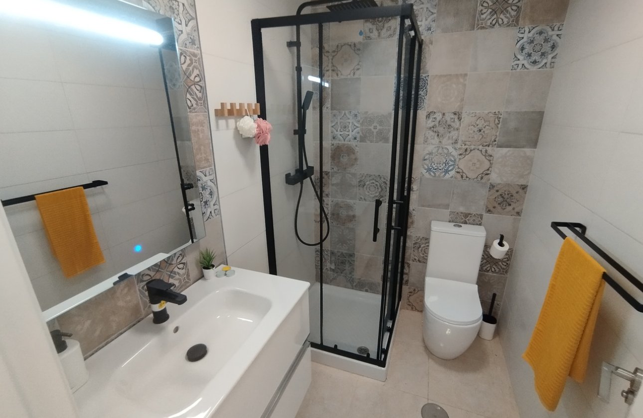 Resale - Town House -
San Miguel de Salinas - Inland