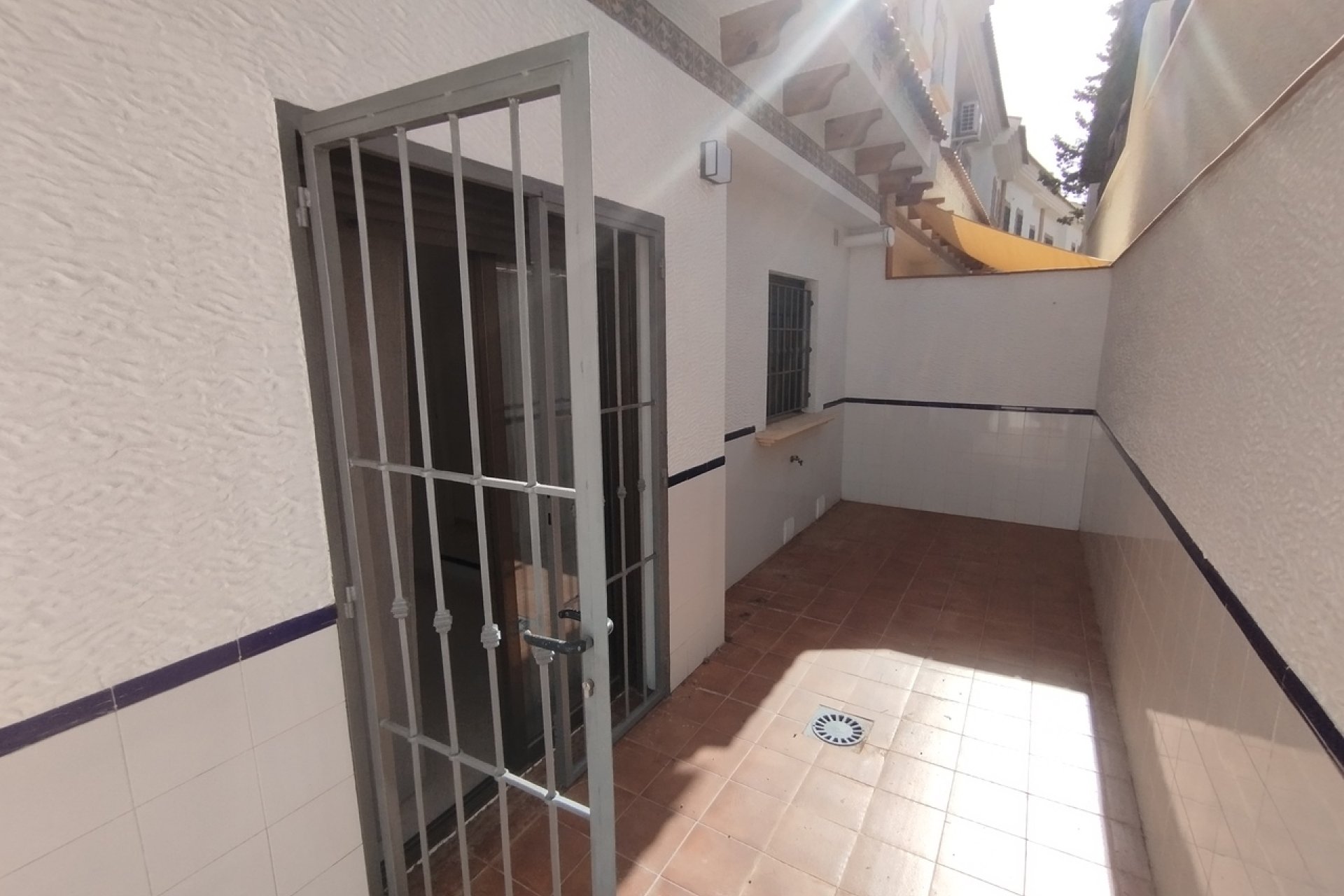 Resale - Town House -
San Miguel de Salinas - Inland