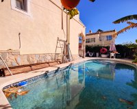 Resale - Town House -
San Miguel de Salinas - Inland