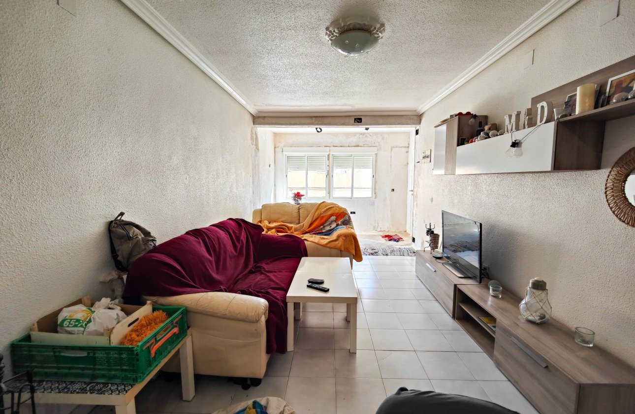 Resale - Town House -
San Miguel de Salinas - Inland