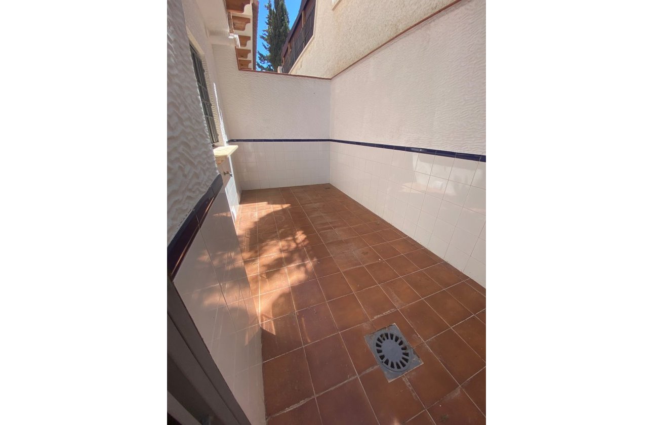 Resale - Town House -
San Miguel de Salinas - Inland
