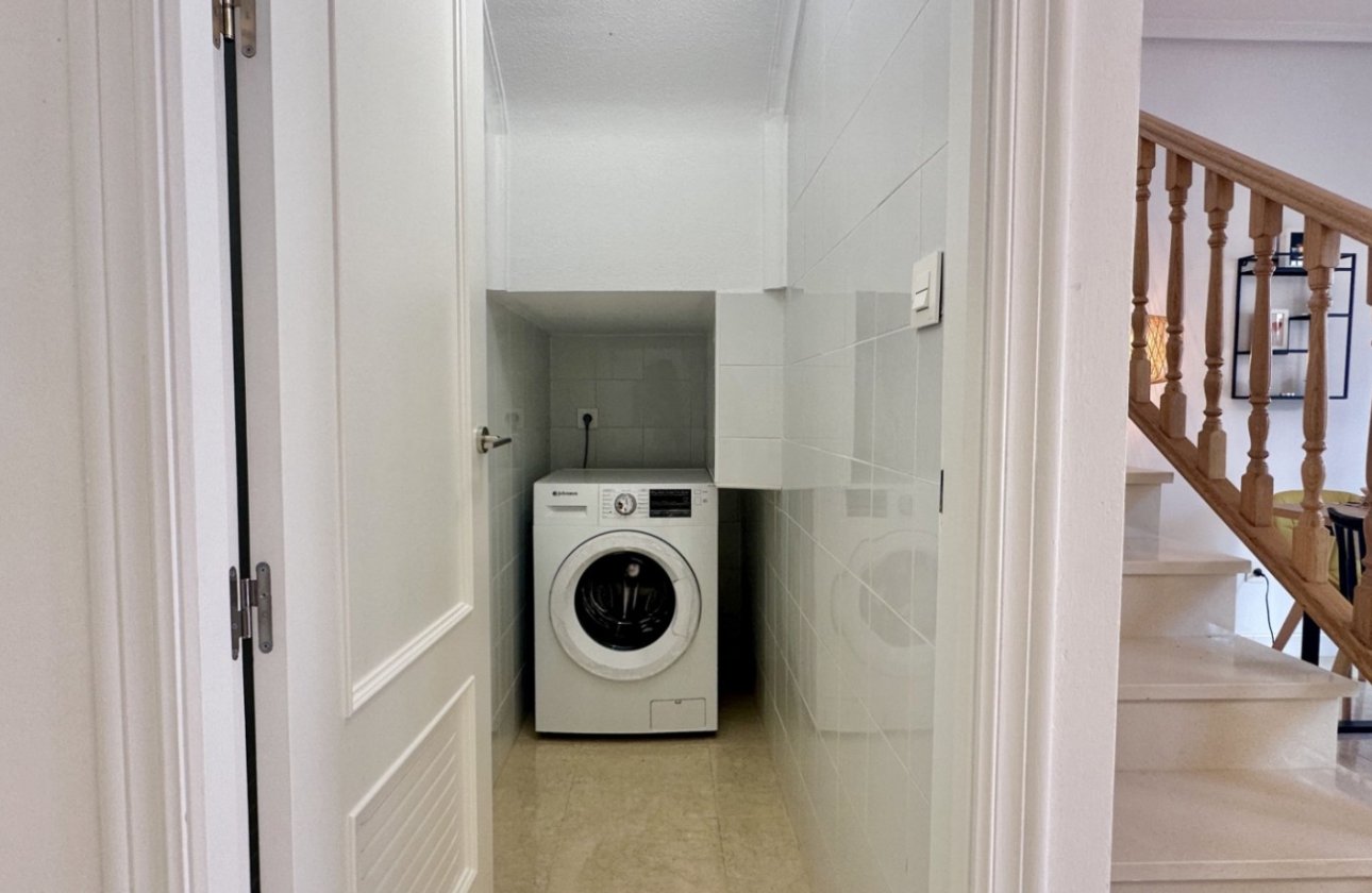 Resale - Town House -
San Miguel de Salinas - Inland