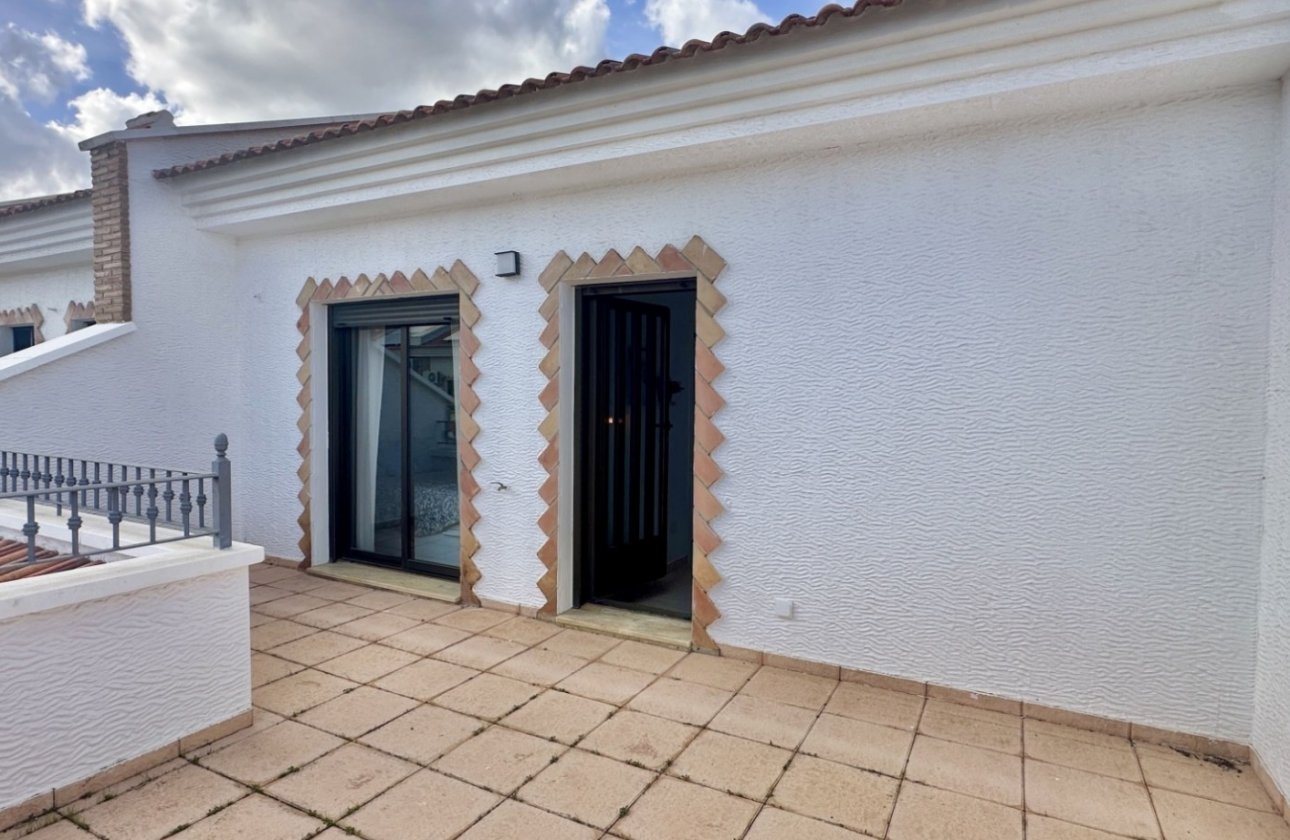 Resale - Town House -
San Miguel de Salinas - Inland