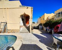 Resale - Town House -
San Miguel de Salinas - Inland