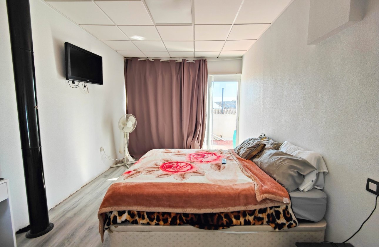 Resale - Town House -
San Miguel de Salinas - Inland