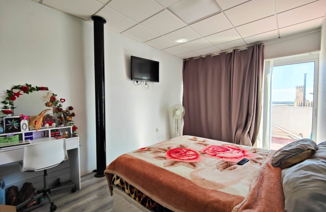 Resale - Town House -
San Miguel de Salinas - Inland