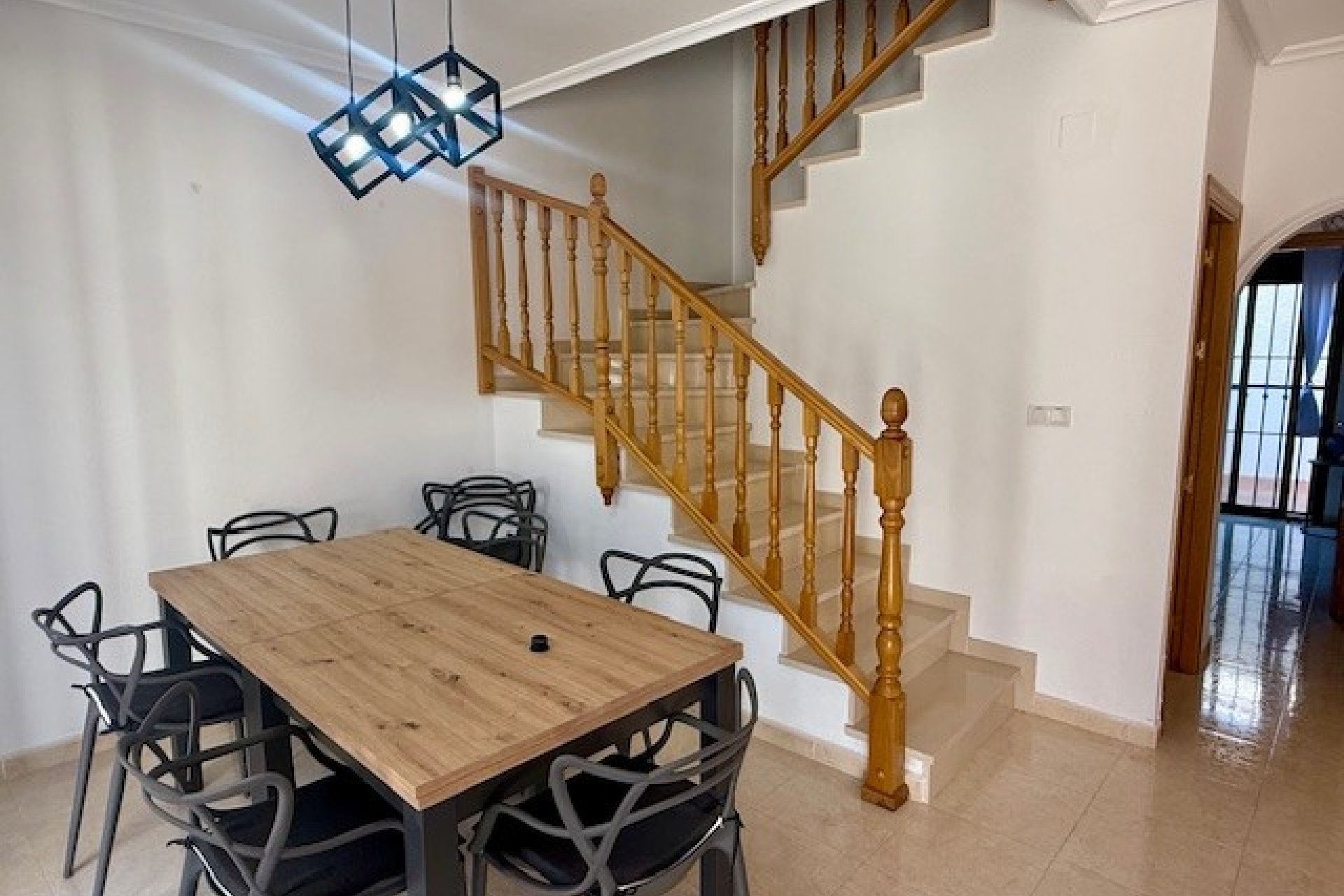 Resale - Town House -
San Miguel de Salinas - Inland