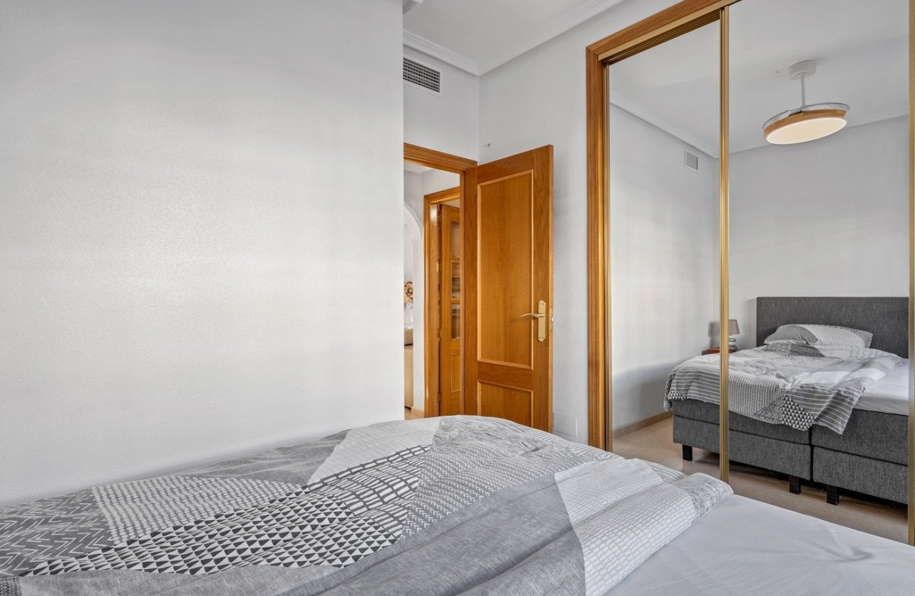 Resale - Town House -
San Miguel de Salinas - Inland