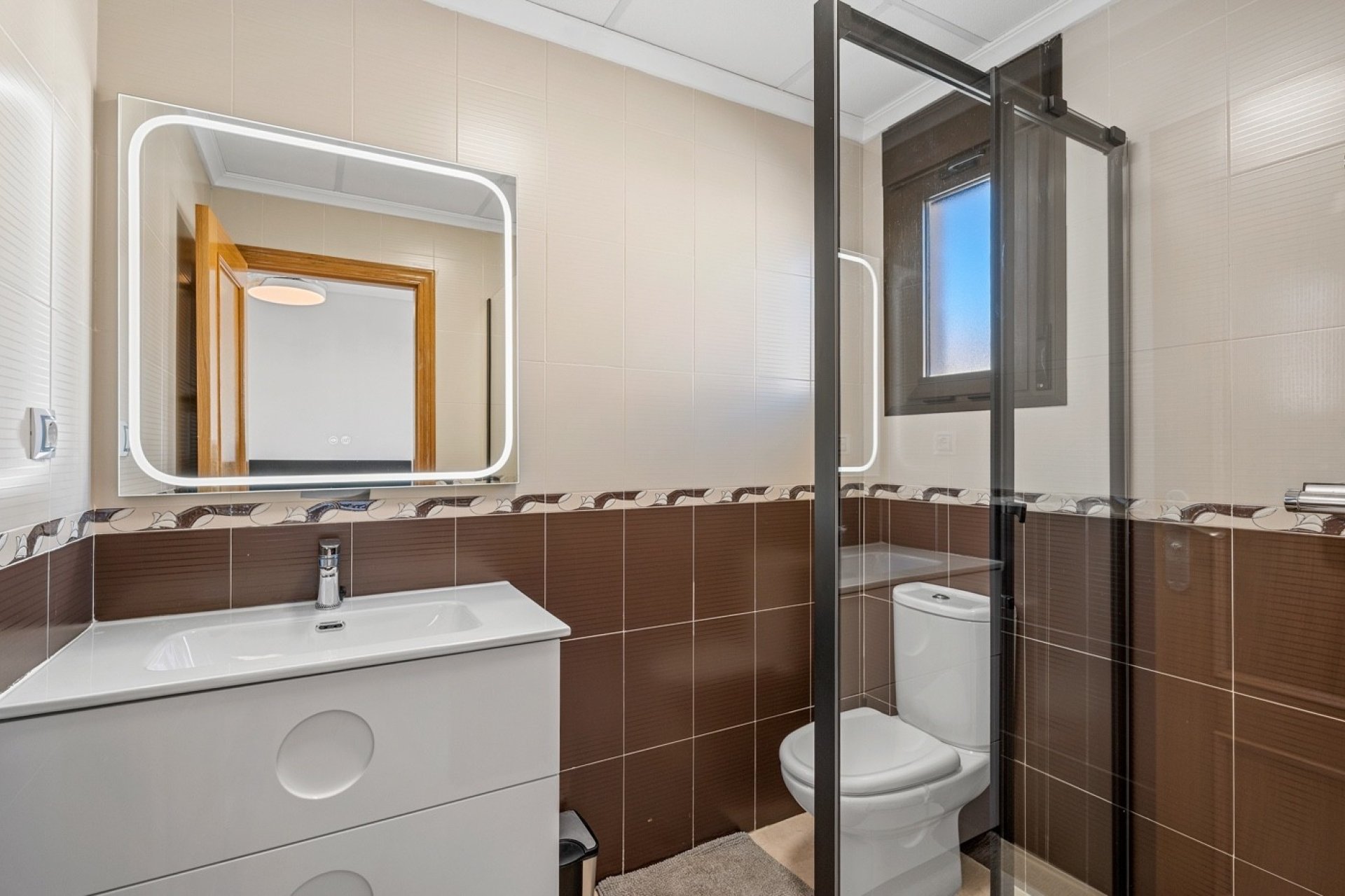 Resale - Town House -
San Miguel de Salinas - Inland