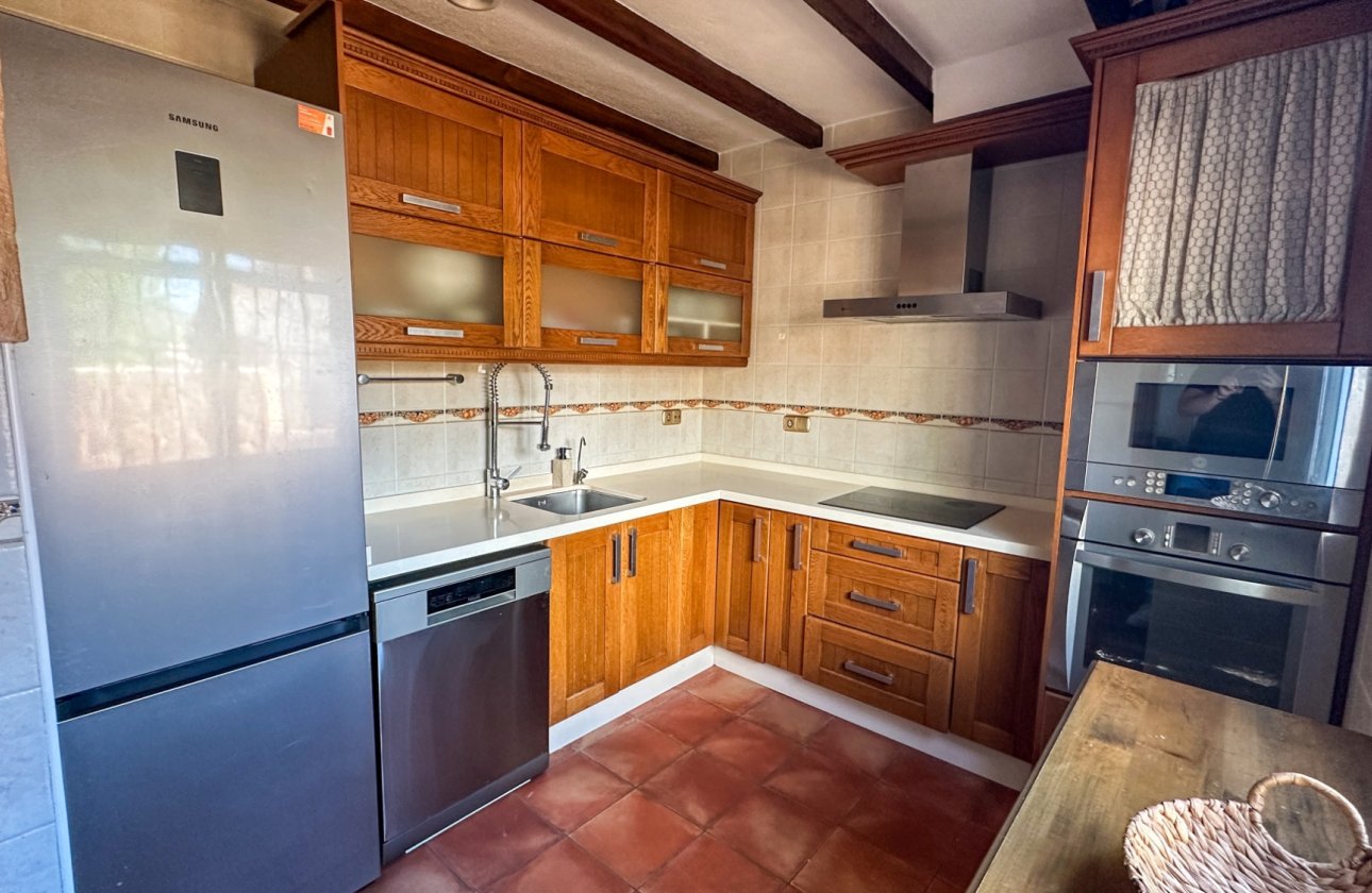 Resale - Town House -
San Miguel de Salinas - Inland
