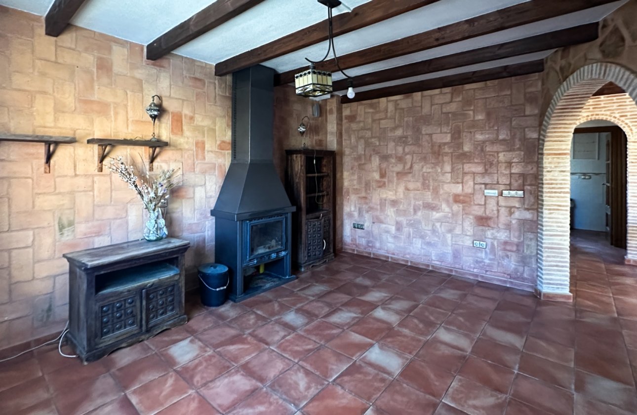 Resale - Town House -
San Miguel de Salinas - Inland