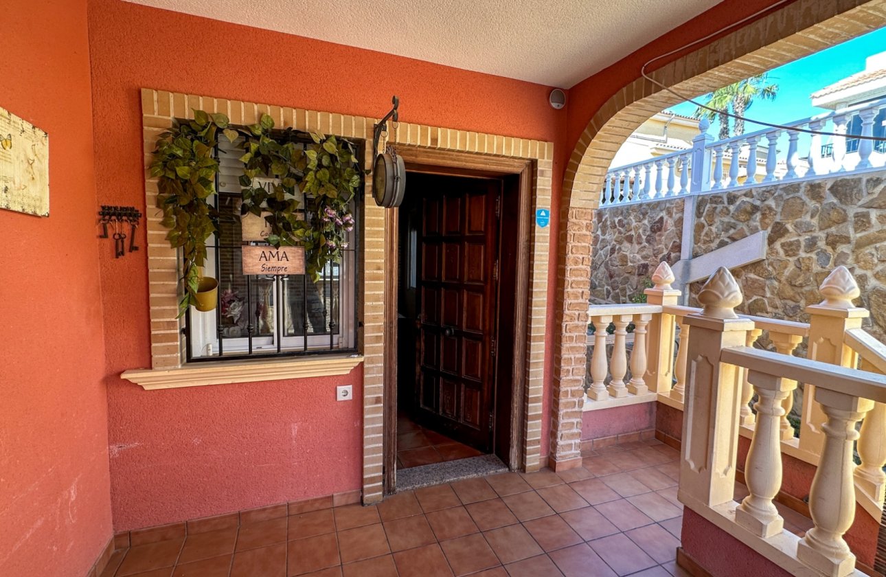 Resale - Town House -
San Miguel de Salinas - Inland